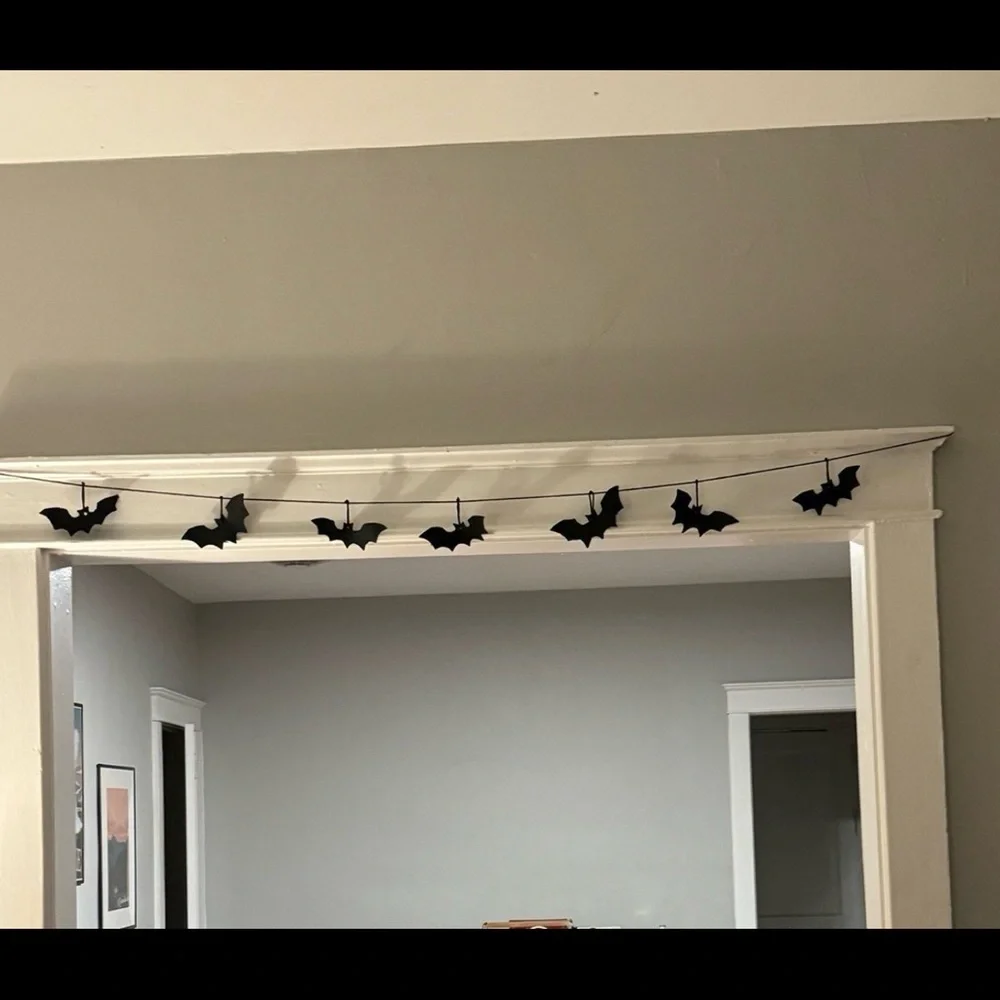 Felt spooky bat garland